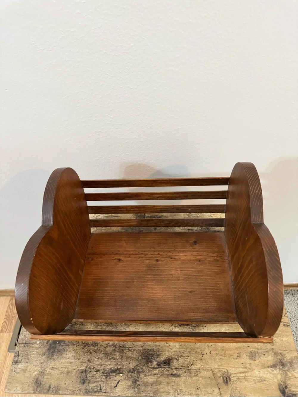 Vintage Heart-Shaped Wooden Slatted Storage Crate / Magazine Rack